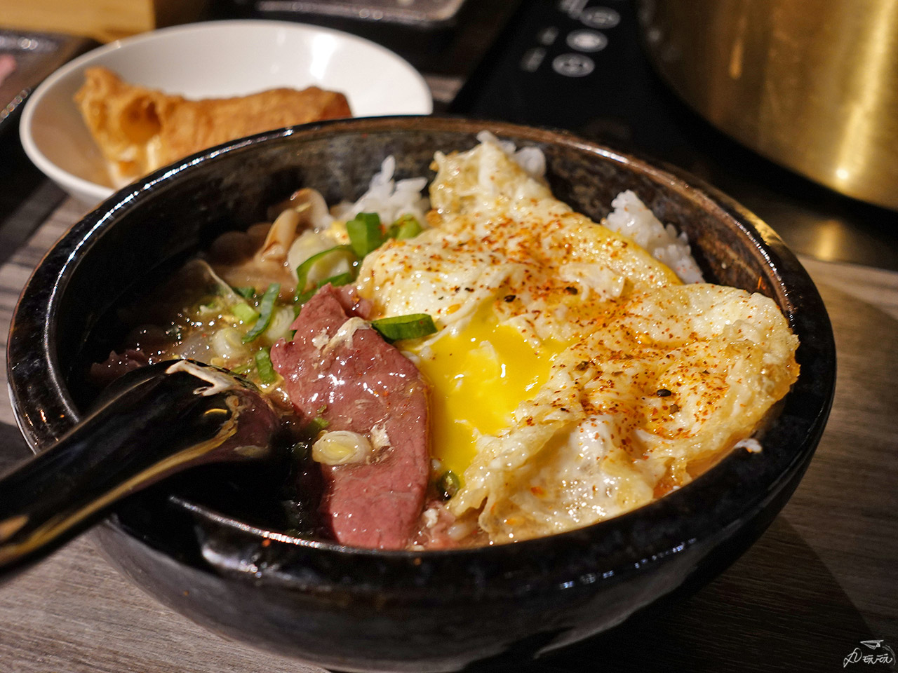 涮辛酸牛肉丼飯